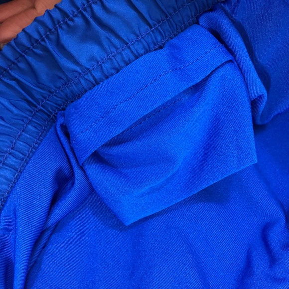 NWT Old Navy Active Workout Shorts Cobalt - Picture 3 of 4
